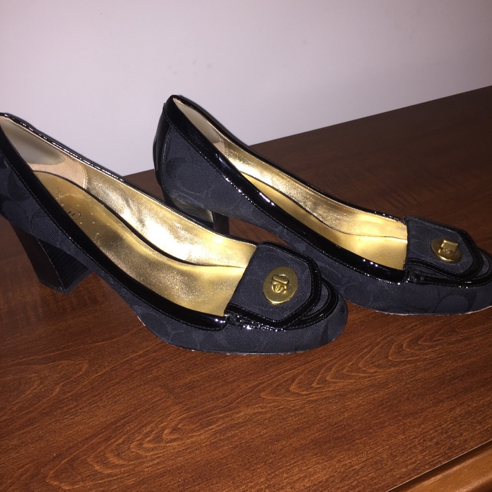 CLOSET CLEAR OUT SALE!!  Coach shoes